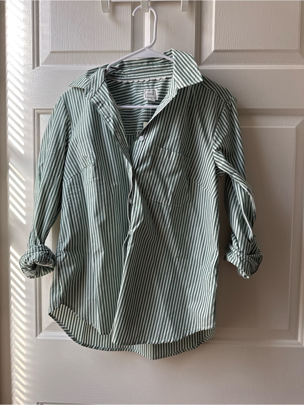 Anthropologie Green and White Striped Women’s Poplin Button-Up Shirt